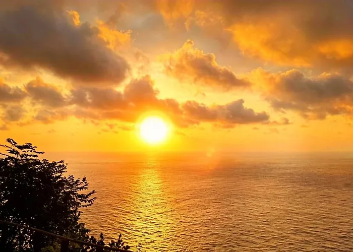 Nusa Penida Ocean Cliffside * Semarapura
